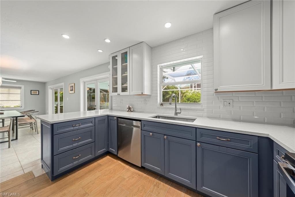 513 Rabbit RD, SANIBEL FL 33957-8