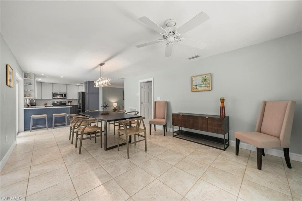 513 Rabbit RD, SANIBEL FL 33957-33