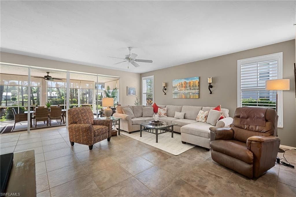 760 Waterford DR # 104, NAPLES FL 34113-4
