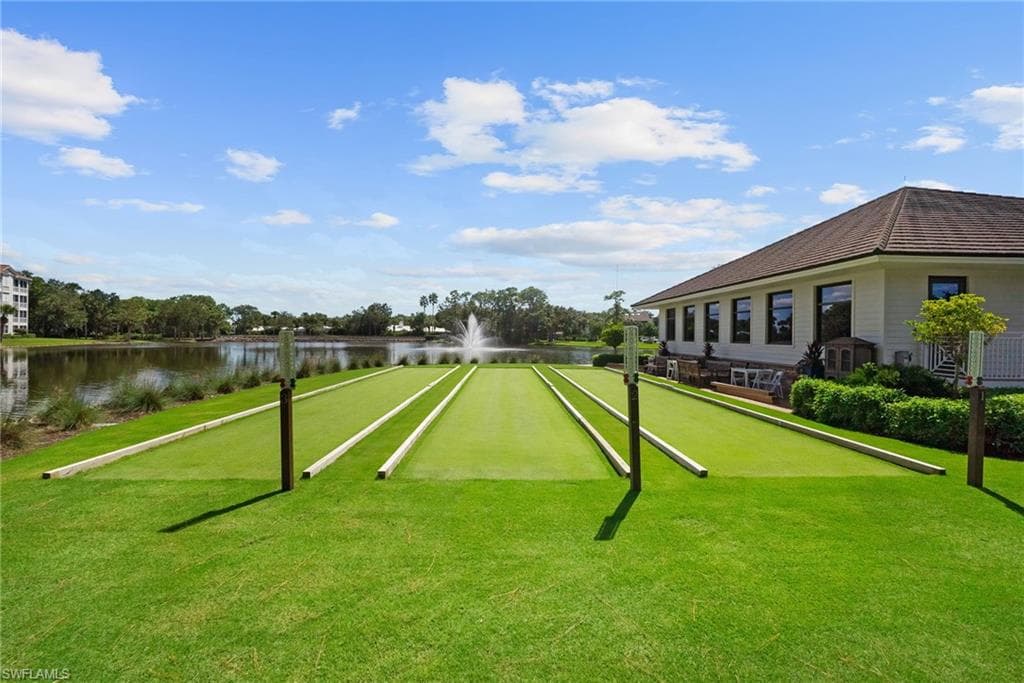 760 Waterford DR # 104, NAPLES FL 34113-38