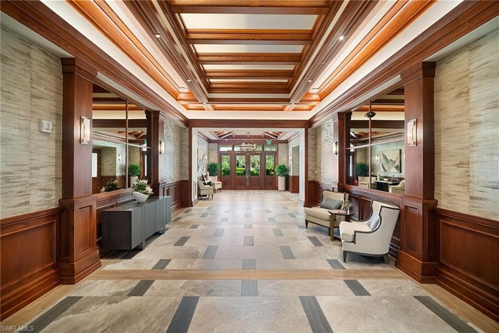 760 Waterford DR # 104, NAPLES FL 34113-28