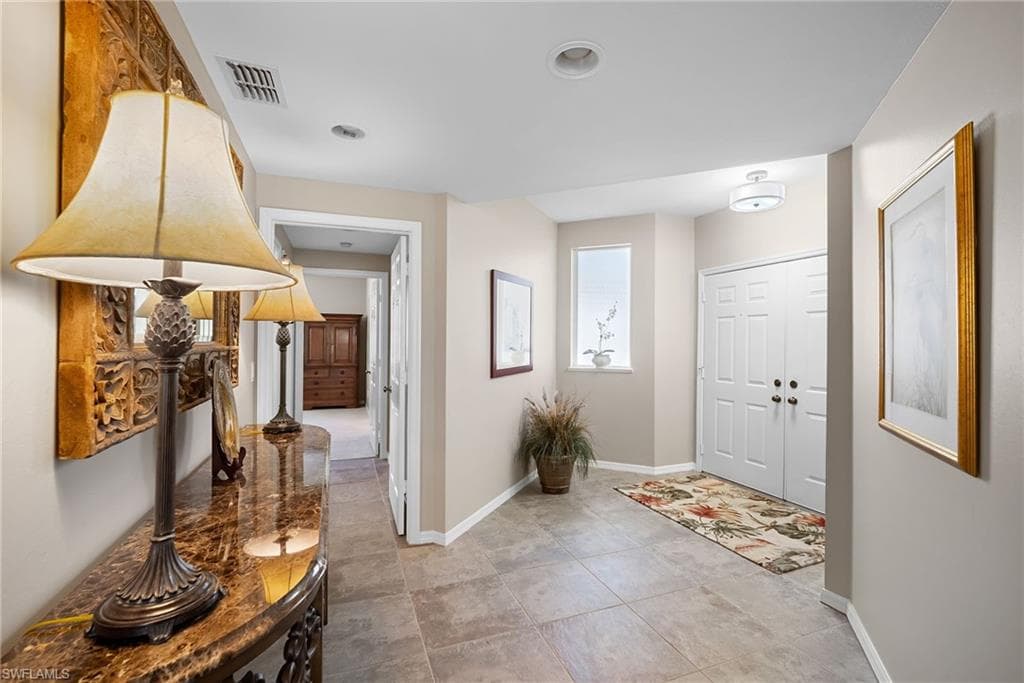 760 Waterford DR # 104, NAPLES FL 34113-3