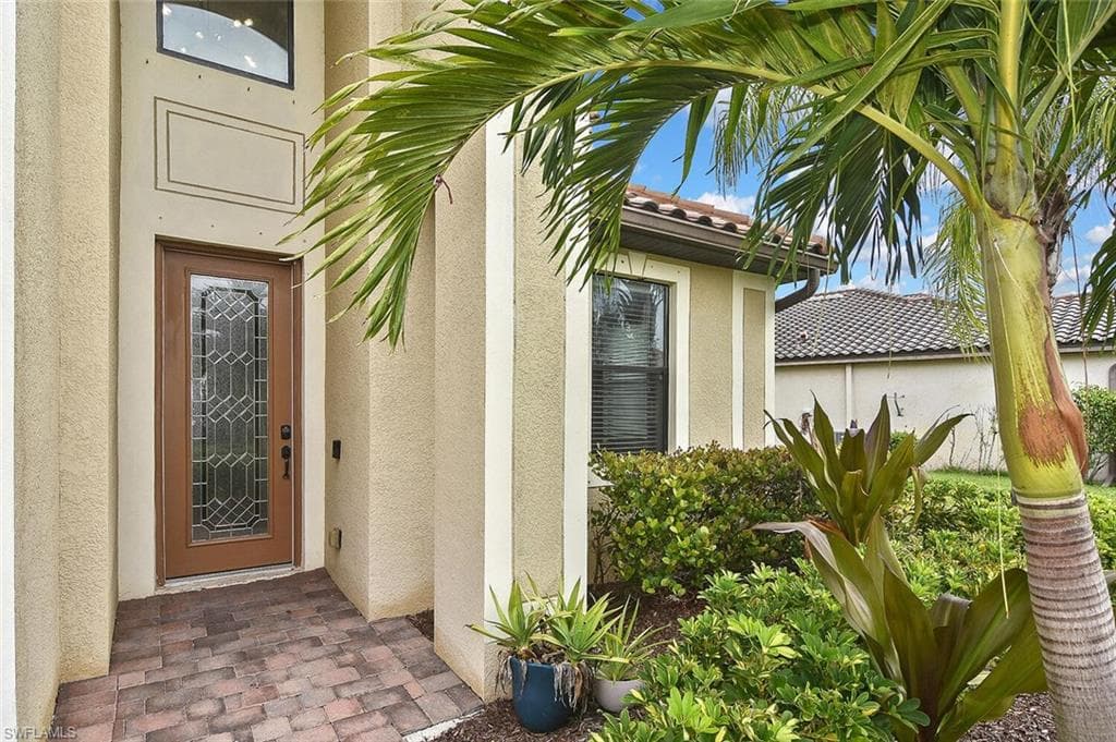 2738 Via Piazza LOOP, FORT MYERS FL 33905-43