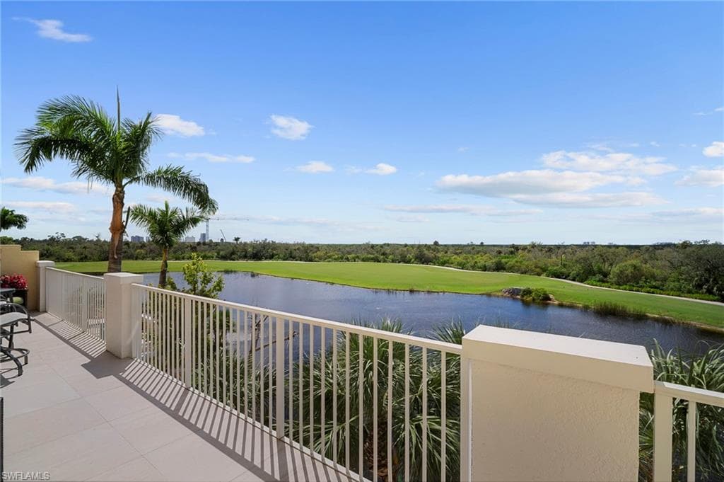 4761 West Bay BLVD # 202, ESTERO FL 33928-11