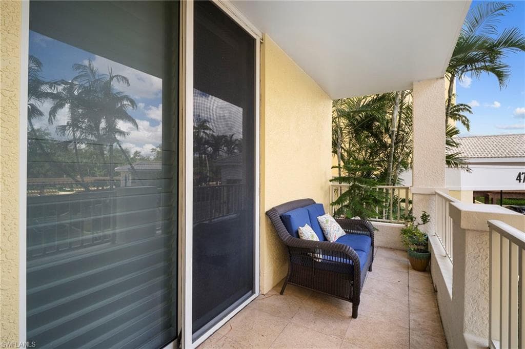 4761 West Bay BLVD # 202, ESTERO FL 33928-29