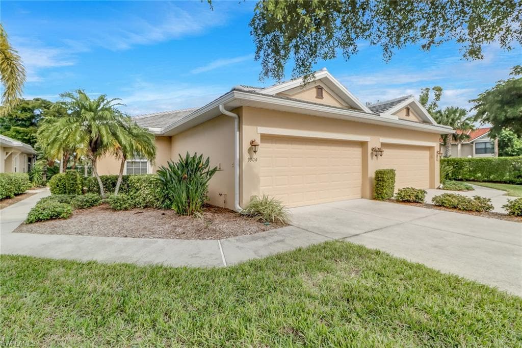 9904 Periwinkle Preserve LN, FORT MYERS FL 33919-1