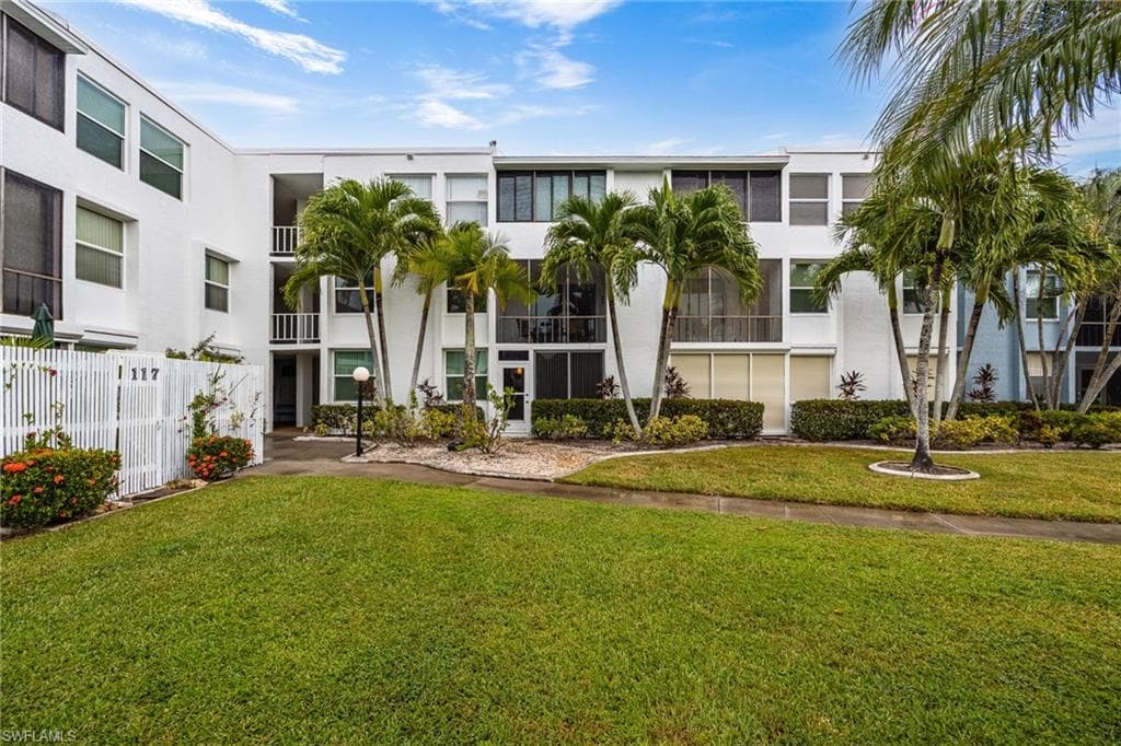 5959 Winkler RD # 218, FORT MYERS FL 33919-26