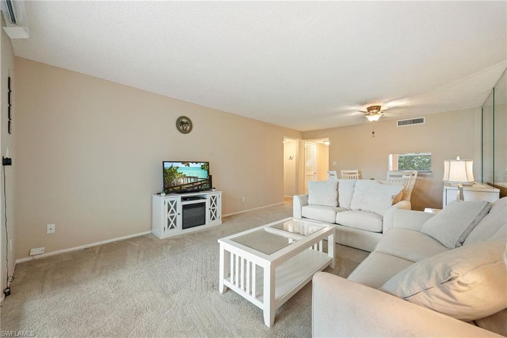 5959 Winkler RD # 218, FORT MYERS FL 33919-16