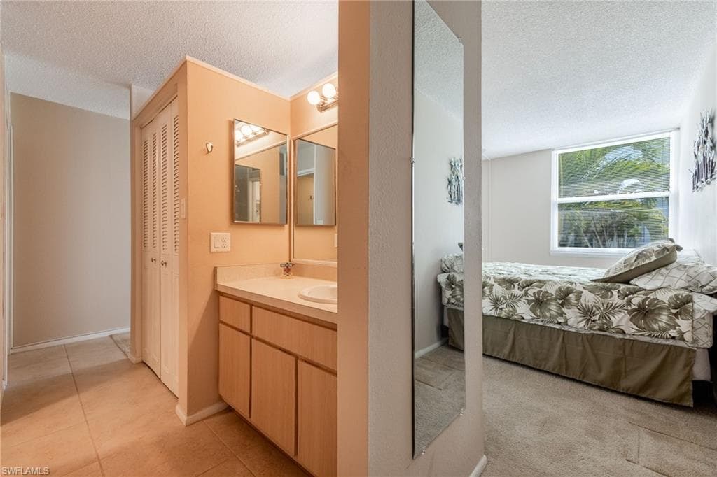 5959 Winkler RD # 218, FORT MYERS FL 33919-21