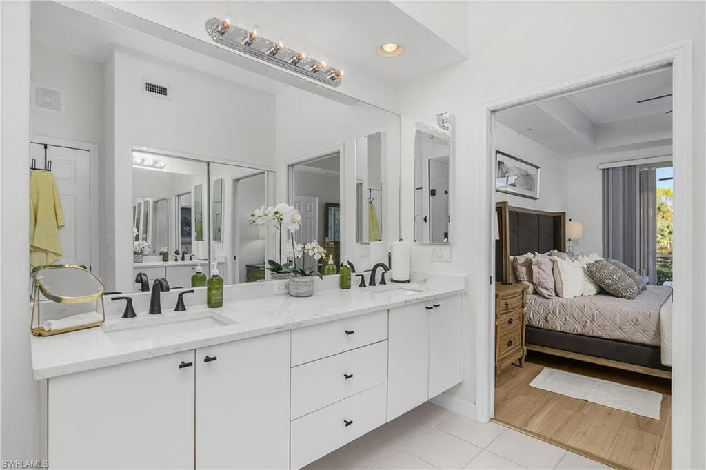 6750 Beach Resort DR # 1907, NAPLES FL 34114-14