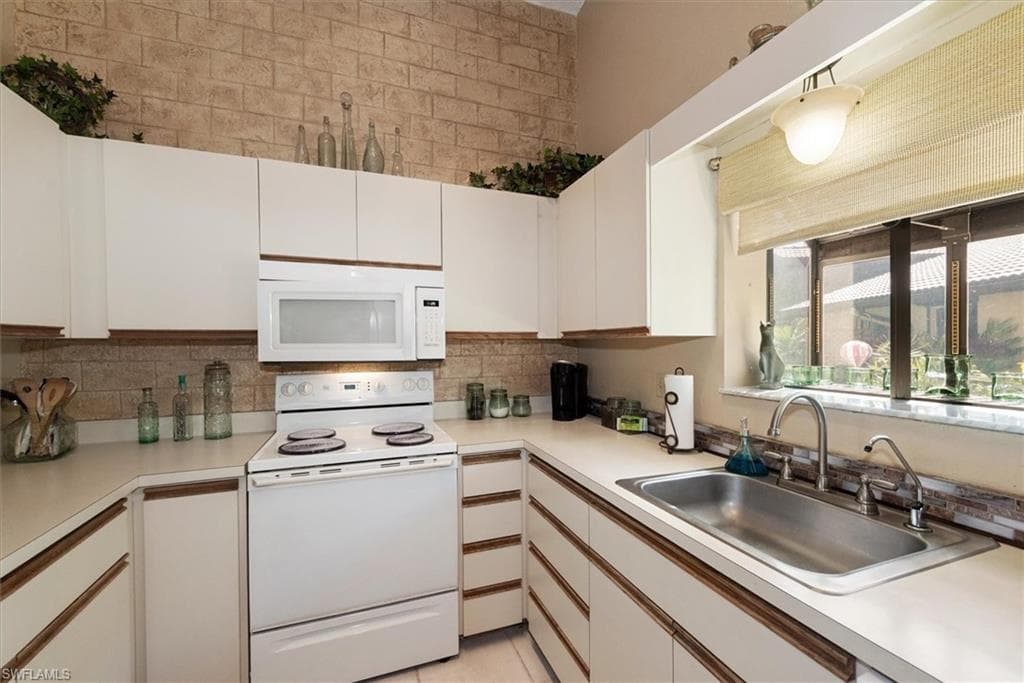 13108 Tall Pine CIR-11