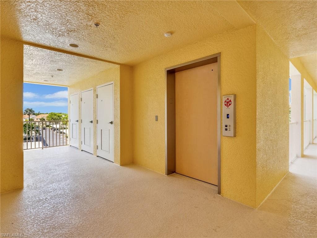 6824 Sterling Greens PL # 3303, NAPLES FL 34104-25