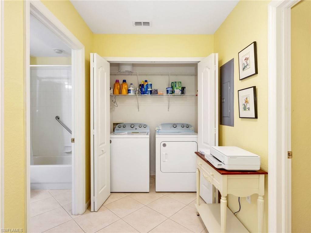 6824 Sterling Greens PL # 3303, NAPLES FL 34104-21