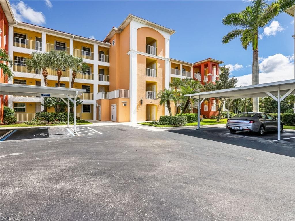 6824 Sterling Greens PL # 3303, NAPLES FL 34104-2