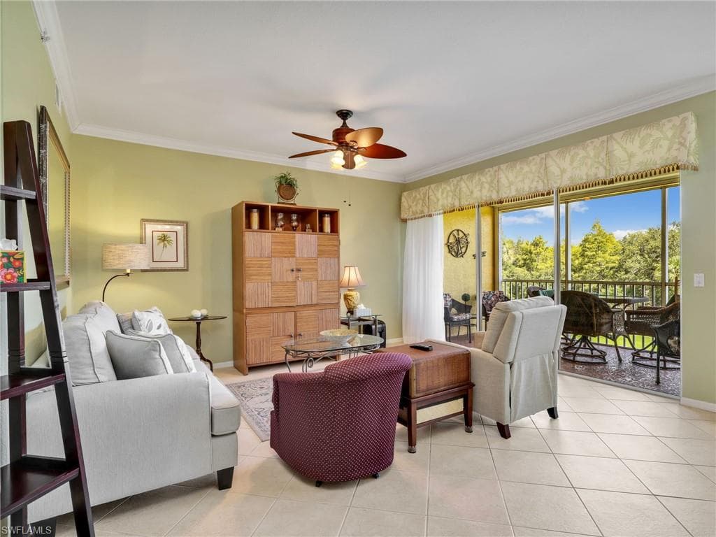 6824 Sterling Greens PL # 3303, NAPLES FL 34104-9