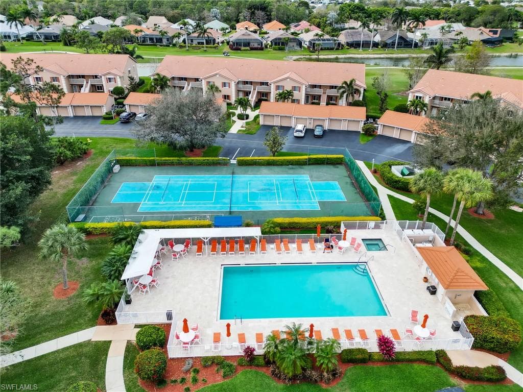 6824 Sterling Greens PL # 3303, NAPLES FL 34104-32