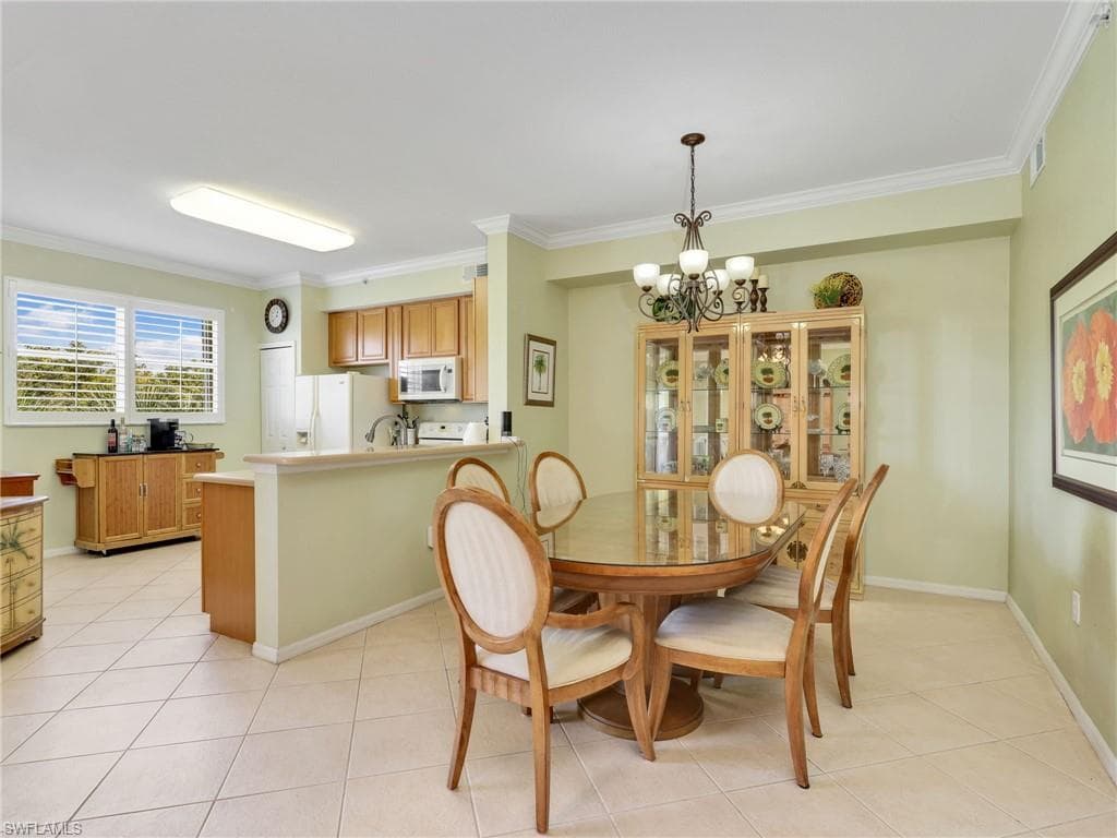 6824 Sterling Greens PL # 3303, NAPLES FL 34104-14