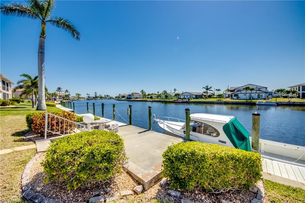 4411 Country Club BLVD # A2, CAPE CORAL FL 33904-5