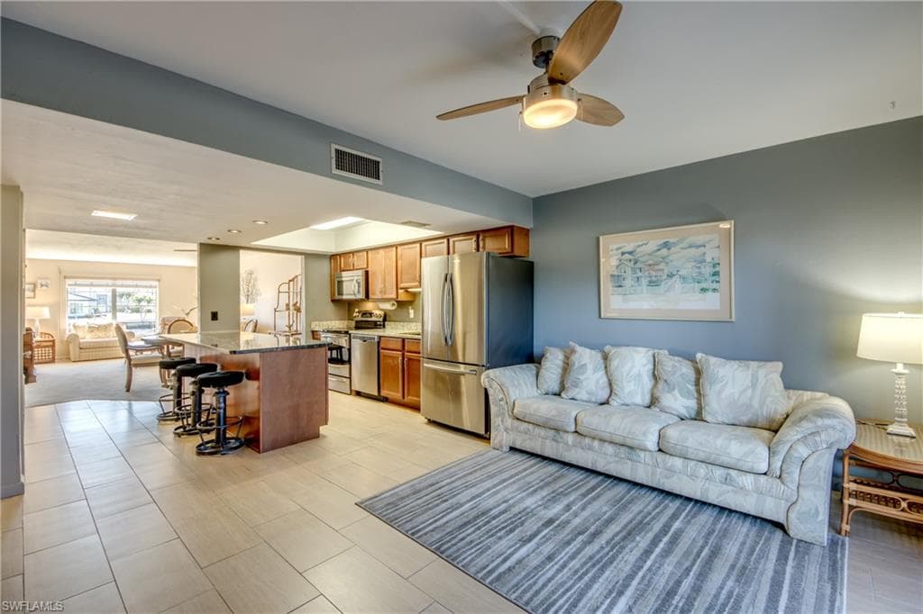 4411 Country Club BLVD # A2, CAPE CORAL FL 33904-8