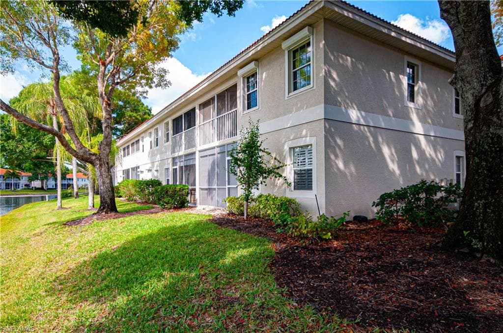 2440 Old Groves RD # C201, NAPLES FL 34109-19