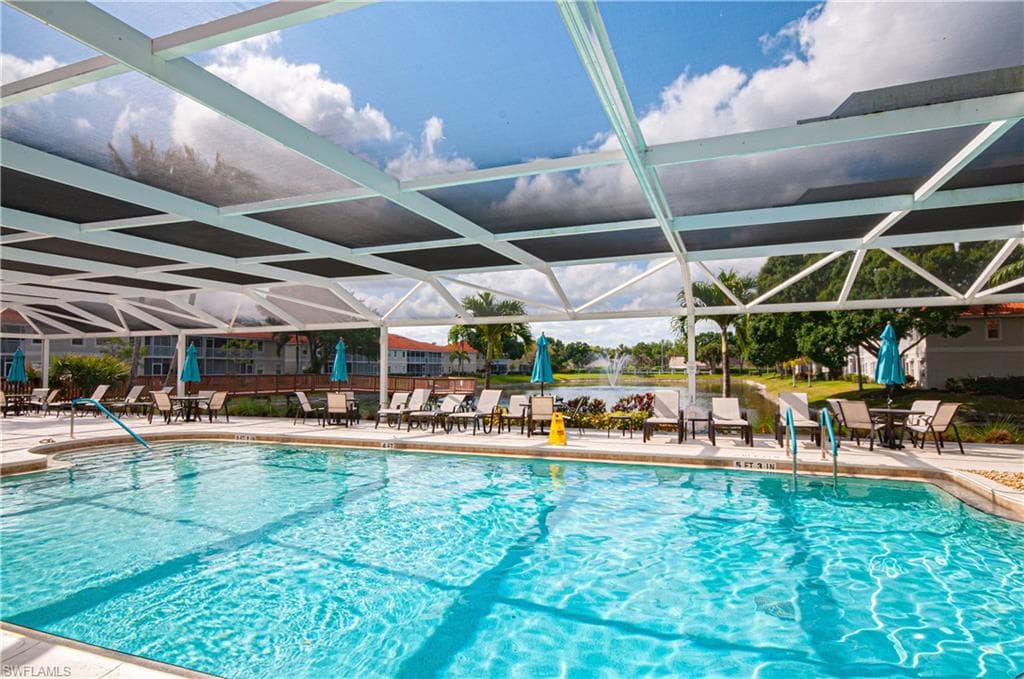 2440 Old Groves RD # C201, NAPLES FL 34109-30