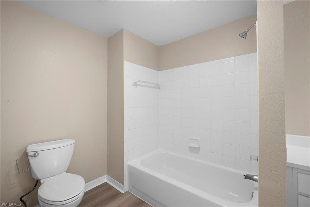 23660 walden center DR # 203, ESTERO FL 34134-23