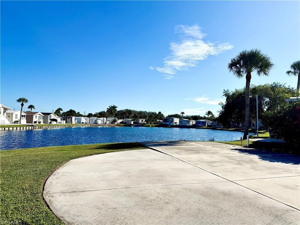 351 Bobcat RUN, NAPLES FL 34114-4