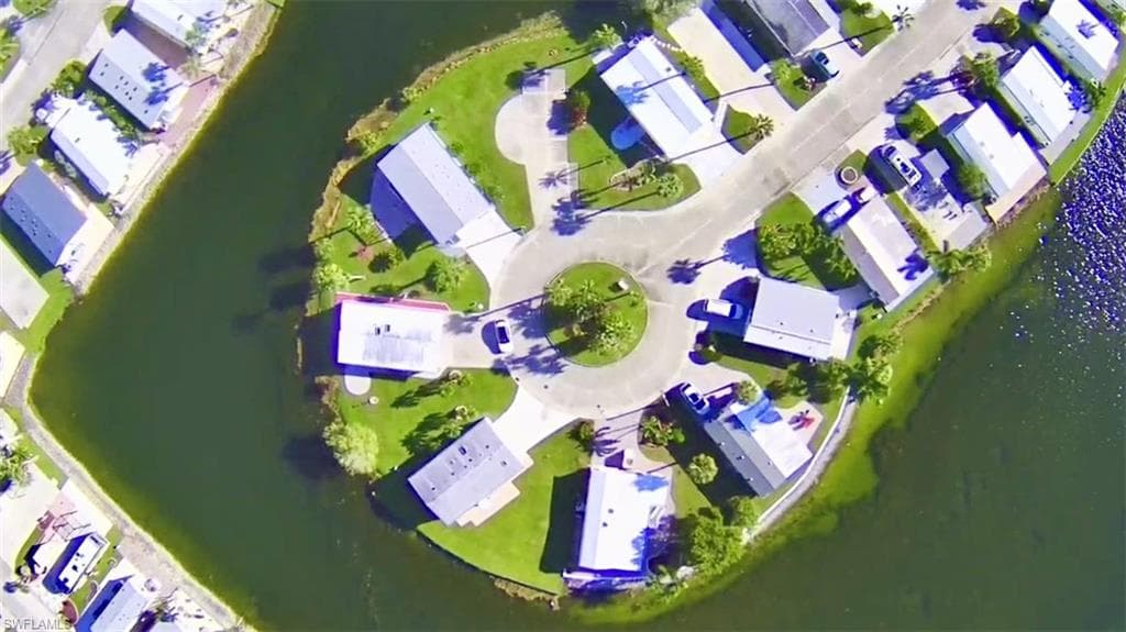 351 Bobcat RUN, NAPLES FL 34114-3