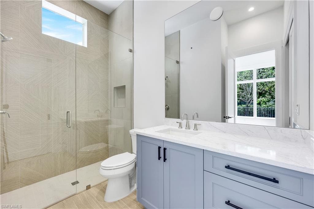 16767 Enclave CIR, NAPLES FL 34110-27