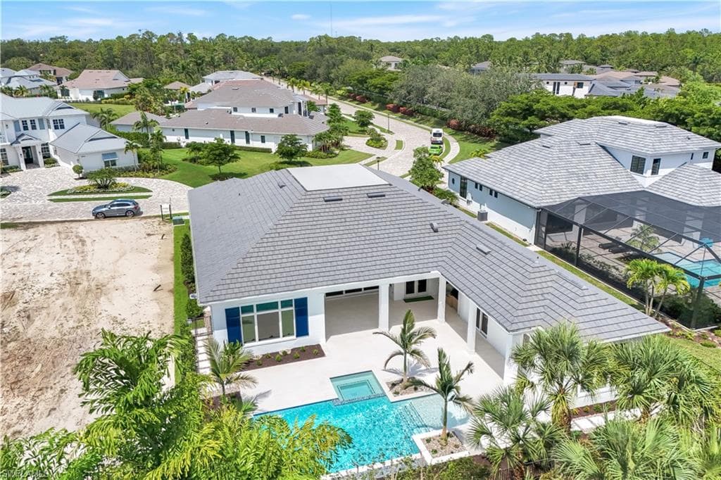 16767 Enclave CIR, NAPLES FL 34110-37