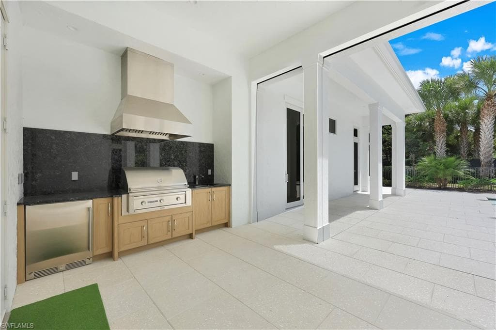 16767 Enclave CIR, NAPLES FL 34110-30