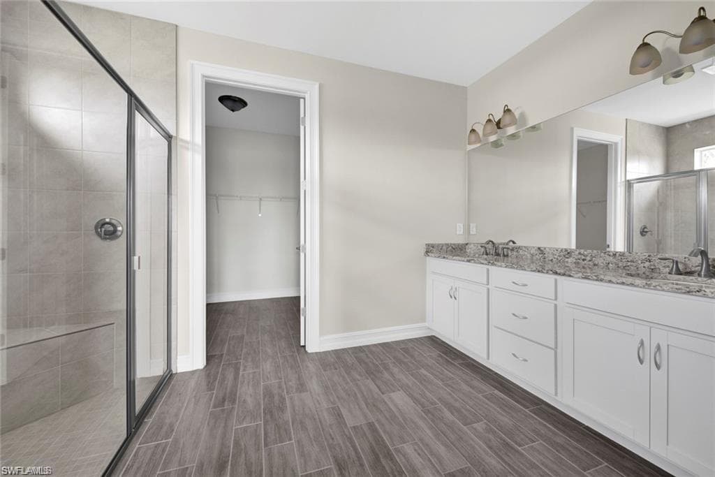 12329 Isabella DR, BONITA SPRINGS FL 34135-12