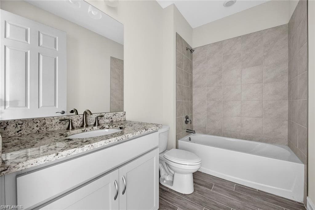 12329 Isabella DR, BONITA SPRINGS FL 34135-10