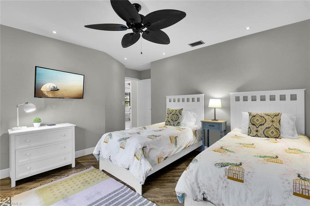 167 Torrey Pines PT, NAPLES FL 34113-22