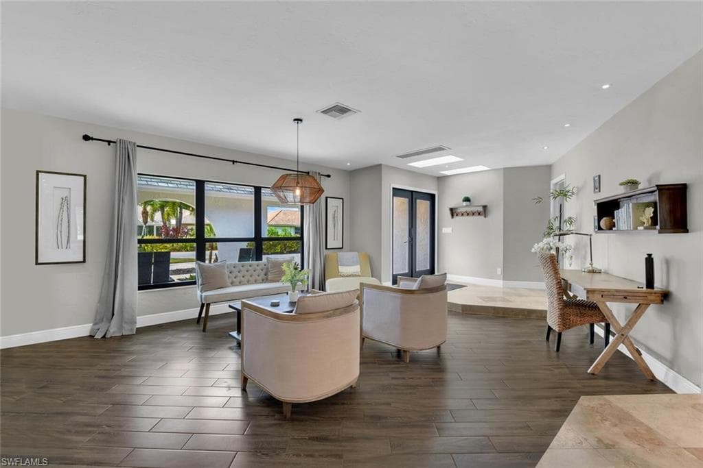 167 Torrey Pines PT, NAPLES FL 34113-6