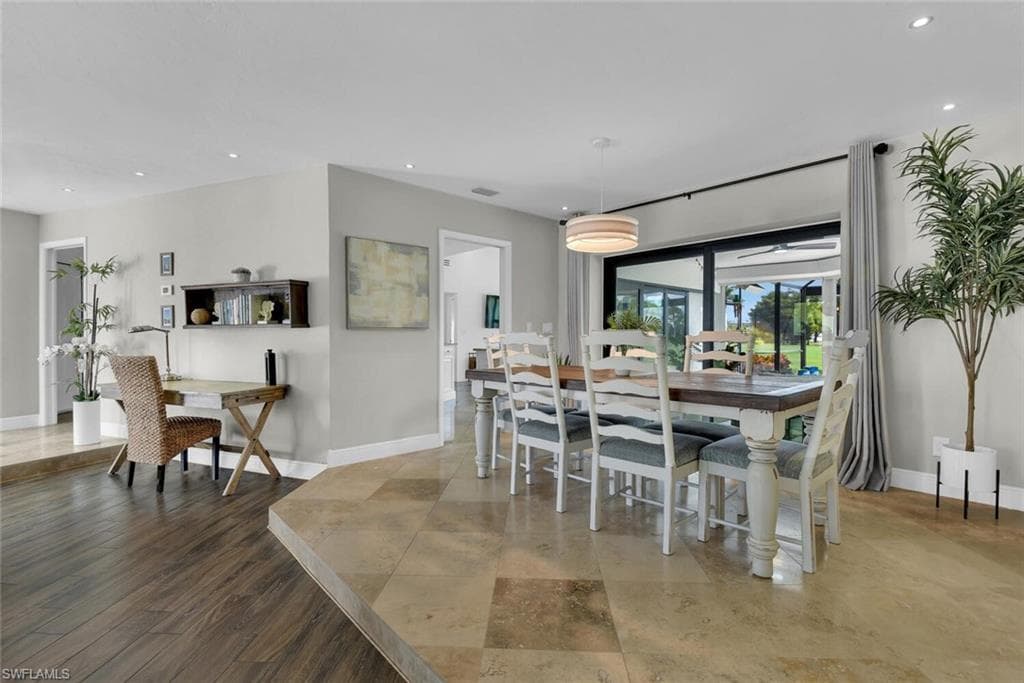 167 Torrey Pines PT, NAPLES FL 34113-9