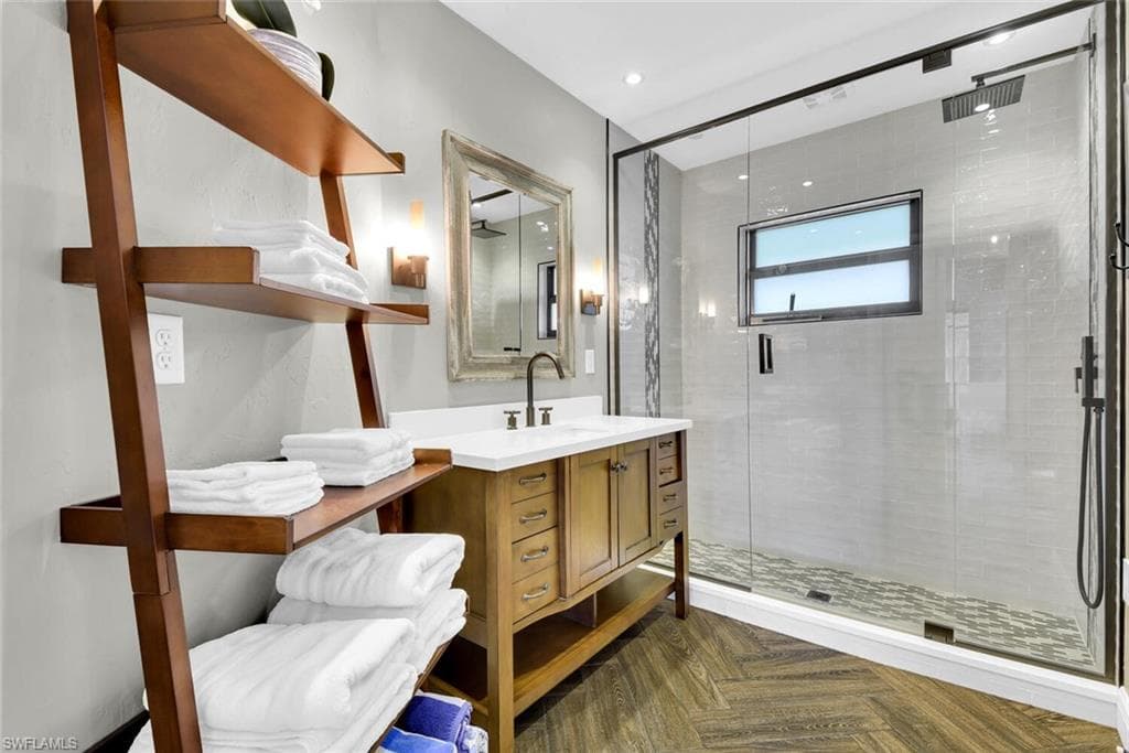 167 Torrey Pines PT, NAPLES FL 34113-24