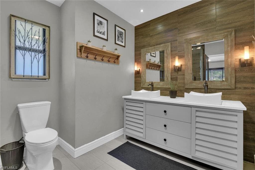 167 Torrey Pines PT, NAPLES FL 34113-20