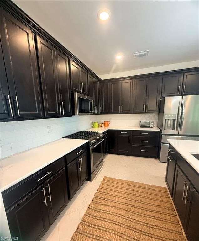 17578 Winding Oak LN, NORTH FORT MYERS FL 33917-1