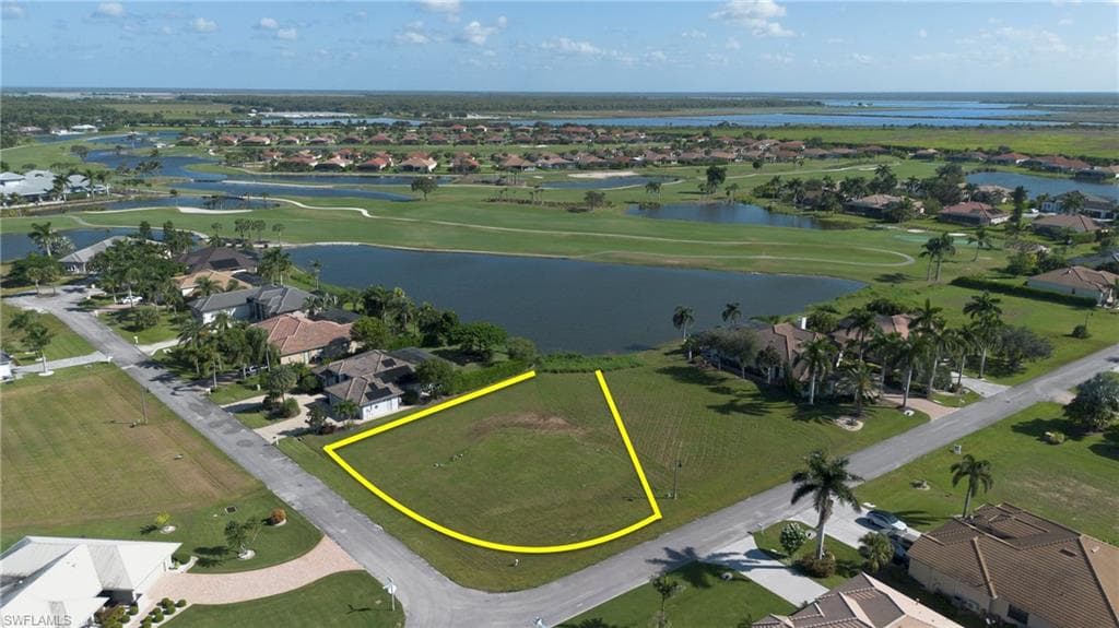 17994 Bluewater DR, NAPLES FL 34114-1