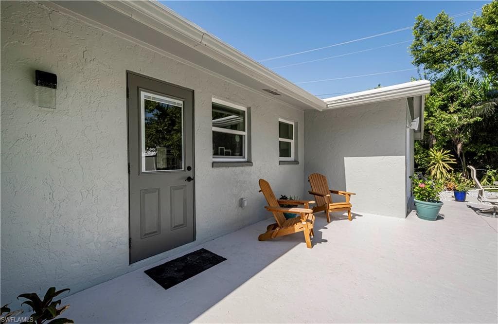 62 W North Shore AVE, NORTH FORT MYERS FL 33903-36