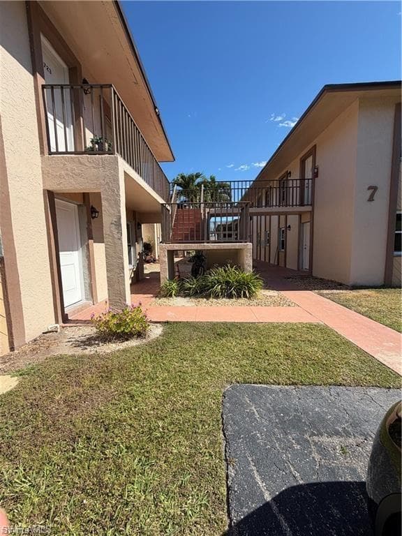 16881 Davis RD # 814, FORT MYERS FL 33908-1