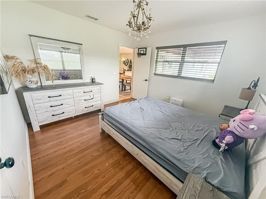 2355 Ivy AVE, FORT MYERS FL 33907-19