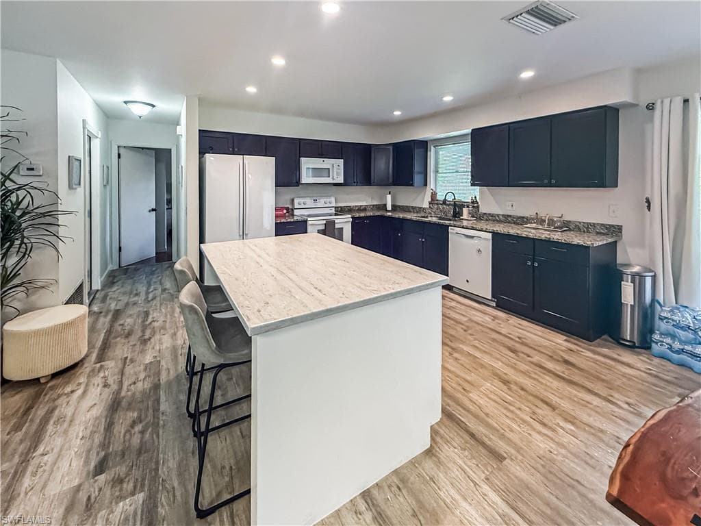 2355 Ivy AVE, FORT MYERS FL 33907-9