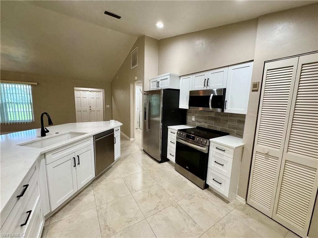 11761 Forest Mere DR, BONITA SPRINGS FL 34135-9