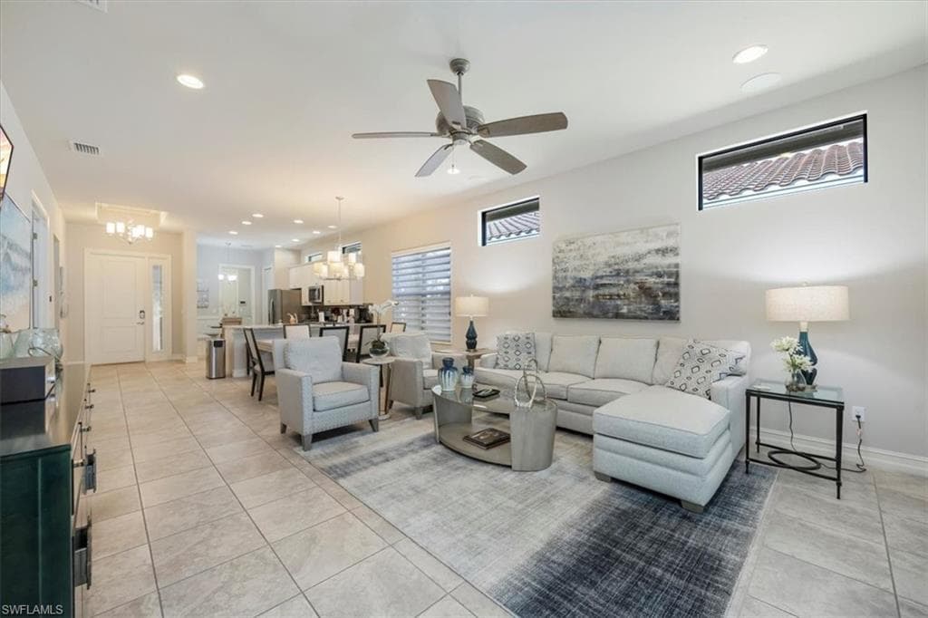 8160 Venetian Pointe DR, FORT MYERS FL 33908-5