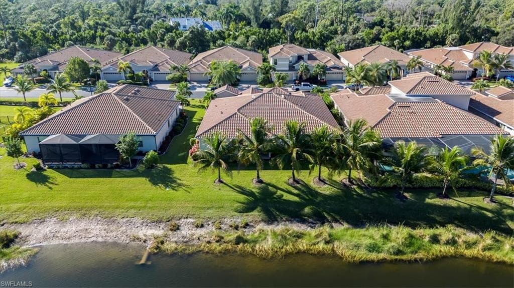 8160 Venetian Pointe DR, FORT MYERS FL 33908-41