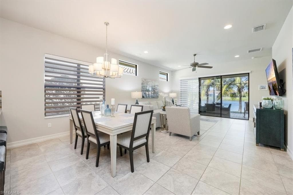 8160 Venetian Pointe DR, FORT MYERS FL 33908-10