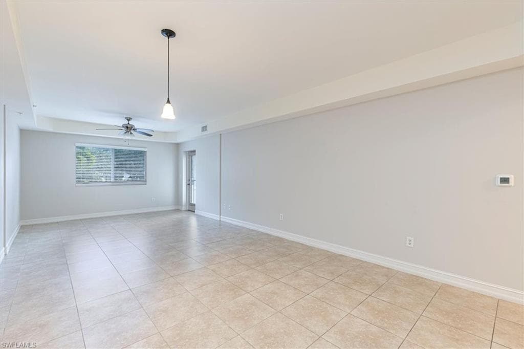 1100 Pine Ridge RD, NAPLES FL 34108-11