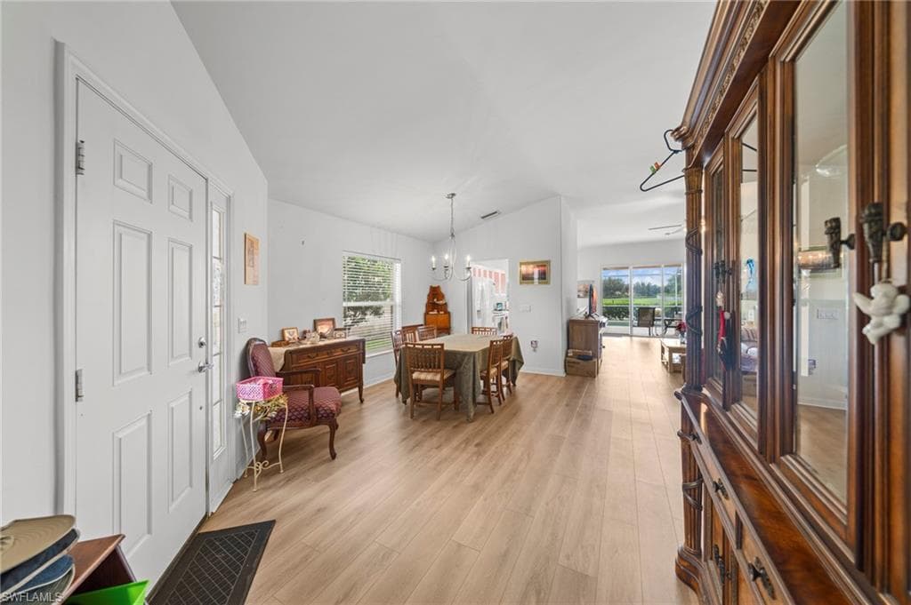 2492 Belleville CT, CAPE CORAL FL 33991-2